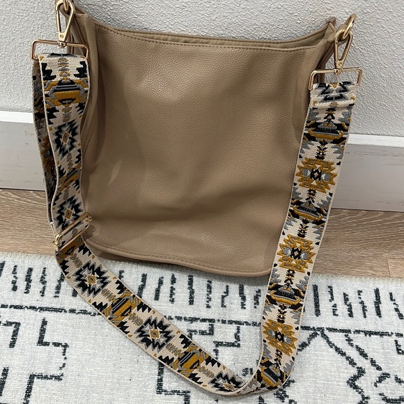 AHDORNED Vegan Tan Pebble grain crossbody purse + Embroidered Aztec print Strap - Picture 11 of 11